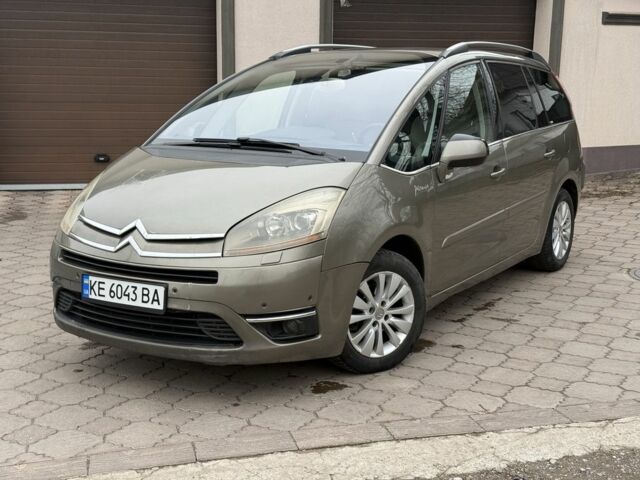 Бежевий Сітроен С4 Пікассо, об'ємом двигуна 1.6 л та пробігом 260 тис. км за 5000 $, фото 1 на Automoto.ua