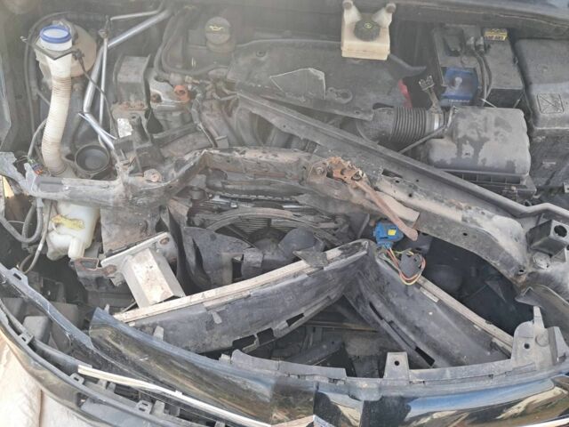 Сітроен С4 Пікассо 2007 у Калиновке на Automoto.ua Чорний Сітроен С4 Пікассо, об'ємом двигуна 1.7 л та пробігом 280 тис. км за 2800 $, фото 1 на Automoto.ua