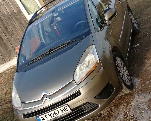 Коричневий Сітроен С4 Пікассо, об'ємом двигуна 1.6 л та пробігом 520 тис. км за 6800 $, фото 1 на Automoto.ua