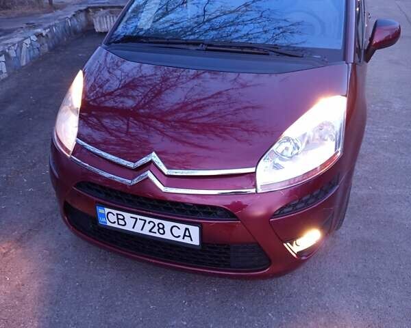 Червоний Сітроен С4 Пікассо, об'ємом двигуна 1.75 л та пробігом 205 тис. км за 6200 $, фото 1 на Automoto.ua