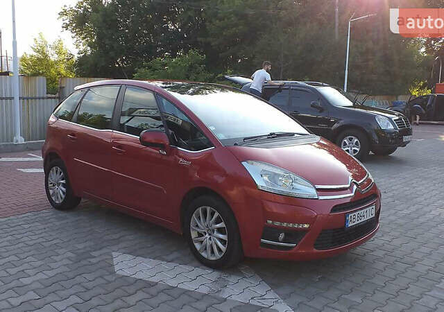 Красный Ситроен С4 Пикассо, объемом двигателя 1.6 л и пробегом 230 тыс. км за 6200 $, фото 1 на Automoto.ua