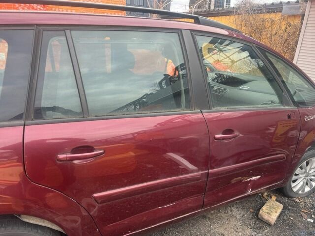 Червоний Сітроен С4 Пікассо, об'ємом двигуна 2 л та пробігом 50 тис. км за 2086 $, фото 1 на Automoto.ua