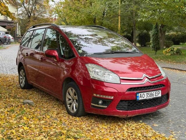 Ситроен С4 Пикассо 2013 в Ужгороде на Automoto.ua Красный Ситроен С4 Пикассо, объемом двигателя 1.58 л и пробегом 152 тыс. км за 5000 $, фото 1 на Automoto.ua