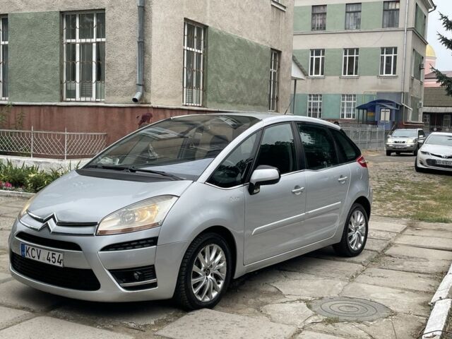 Сірий Сітроен С4 Пікассо, об'ємом двигуна 1.6 л та пробігом 300 тис. км за 2799 $, фото 1 на Automoto.ua