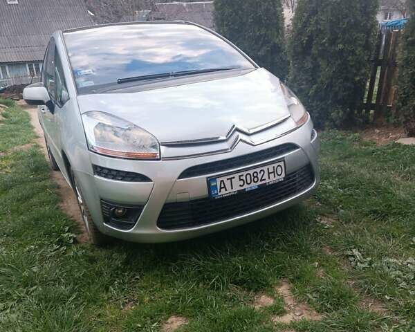 Серый Ситроен С4 Пикассо, объемом двигателя 1.56 л и пробегом 201 тыс. км за 5200 $, фото 1 на Automoto.ua