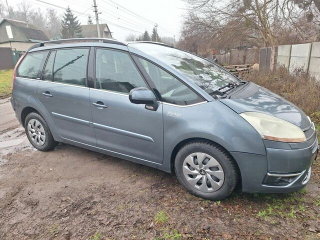 Серый Ситроен С4 Пикассо, объемом двигателя 2 л и пробегом 285 тыс. км за 5900 $, фото 1 на Automoto.ua