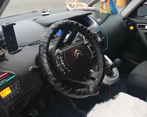 Серый Ситроен С4 Пикассо, объемом двигателя 1.6 л и пробегом 200 тыс. км за 4300 $, фото 1 на Automoto.ua