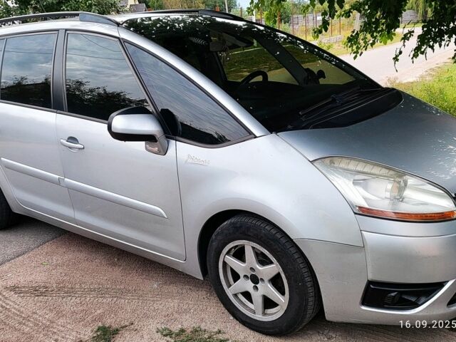 Серый Ситроен С4 Пикассо, объемом двигателя 1.6 л и пробегом 292 тыс. км за 5500 $, фото 1 на Automoto.ua