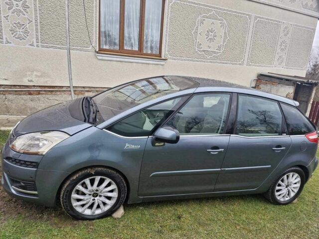 Серый Ситроен С4 Пикассо, объемом двигателя 2 л и пробегом 280 тыс. км за 4800 $, фото 1 на Automoto.ua