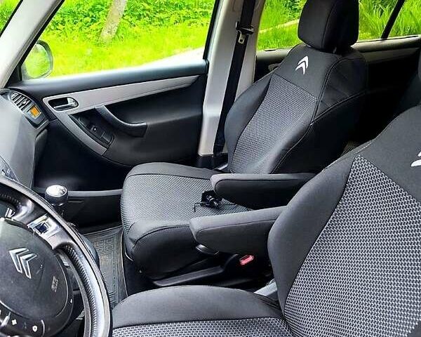 Серый Ситроен С4 Пикассо, объемом двигателя 1.6 л и пробегом 237 тыс. км за 5300 $, фото 1 на Automoto.ua