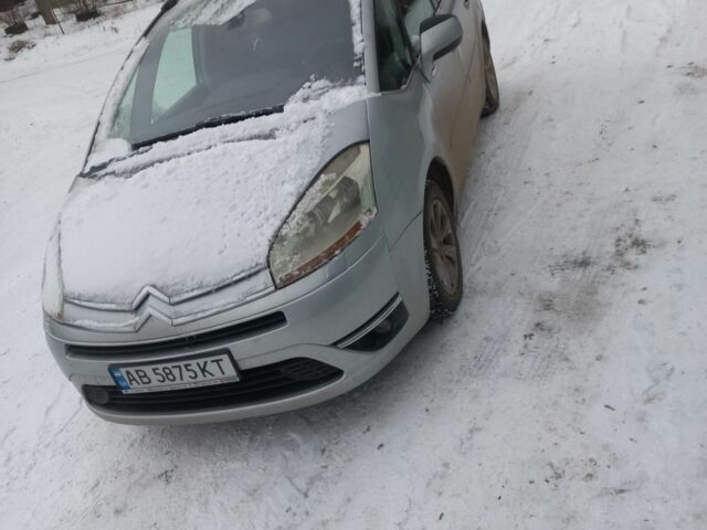 Сірий Сітроен С4 Пікассо, об'ємом двигуна 2 л та пробігом 260 тис. км за 3900 $, фото 1 на Automoto.ua