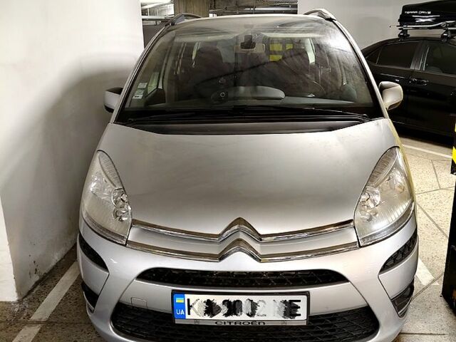 Серый Ситроен С4 Пикассо, объемом двигателя 1.6 л и пробегом 226 тыс. км за 7100 $, фото 1 на Automoto.ua