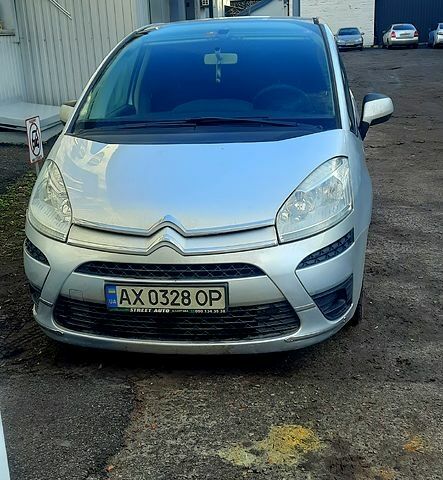 Серый Ситроен С4 Пикассо, объемом двигателя 1.6 л и пробегом 212 тыс. км за 5600 $, фото 1 на Automoto.ua