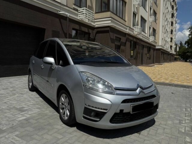 Серый Ситроен С4 Пикассо, объемом двигателя 1.6 л и пробегом 278 тыс. км за 7500 $, фото 1 на Automoto.ua