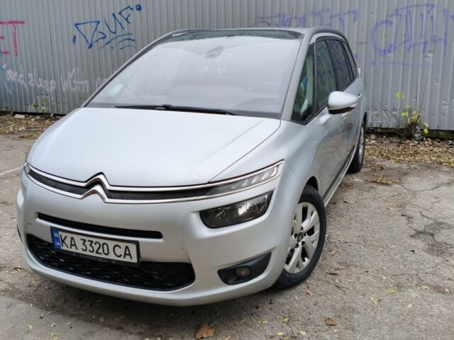 Серый Ситроен С4 Пикассо, объемом двигателя 1.6 л и пробегом 303 тыс. км за 10500 $, фото 1 на Automoto.ua