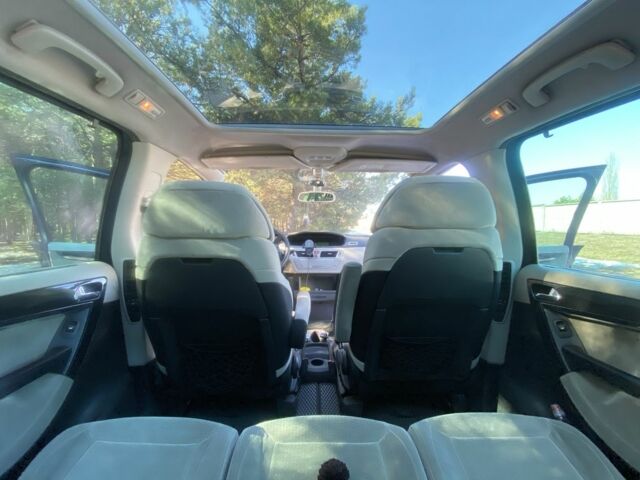 Сірий Сітроен С4 Пікассо, об'ємом двигуна 2 л та пробігом 288 тис. км за 4900 $, фото 1 на Automoto.ua