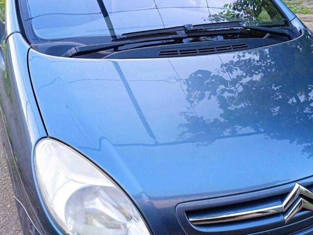 Серый Ситроен С4 Пикассо, объемом двигателя 1.6 л и пробегом 220 тыс. км за 4000 $, фото 1 на Automoto.ua