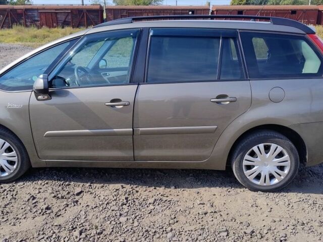 Сірий Сітроен С4 Пікассо, об'ємом двигуна 0 л та пробігом 250 тис. км за 6700 $, фото 1 на Automoto.ua