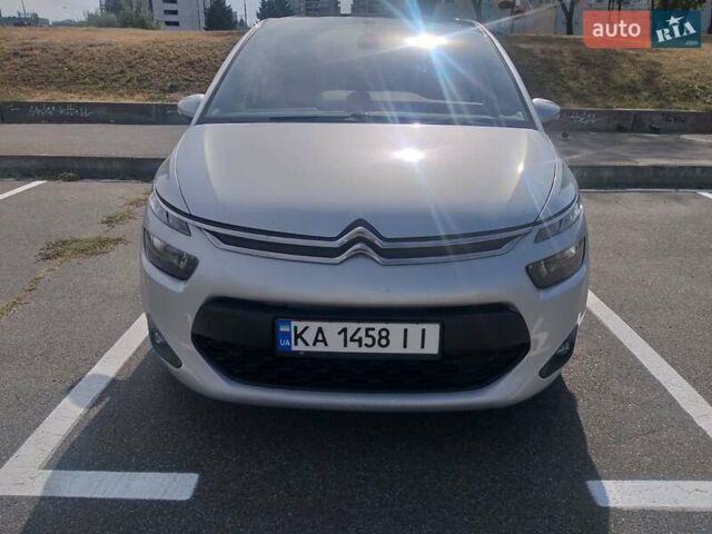 Серый Ситроен С4 Пикассо, объемом двигателя 1.56 л и пробегом 296 тыс. км за 9500 $, фото 1 на Automoto.ua