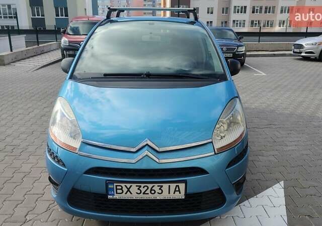 Сітроен С4 Пікассо 2007 у Хмельницькому на Automoto.ua Синій Сітроен С4 Пікассо, об'ємом двигуна 1.75 л та пробігом 188 тис. км за 5000 $, фото 1 на Automoto.ua