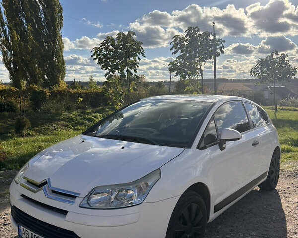 Белый Ситроен С4, объемом двигателя 1.56 л и пробегом 288 тыс. км за 4300 $, фото 1 на Automoto.ua