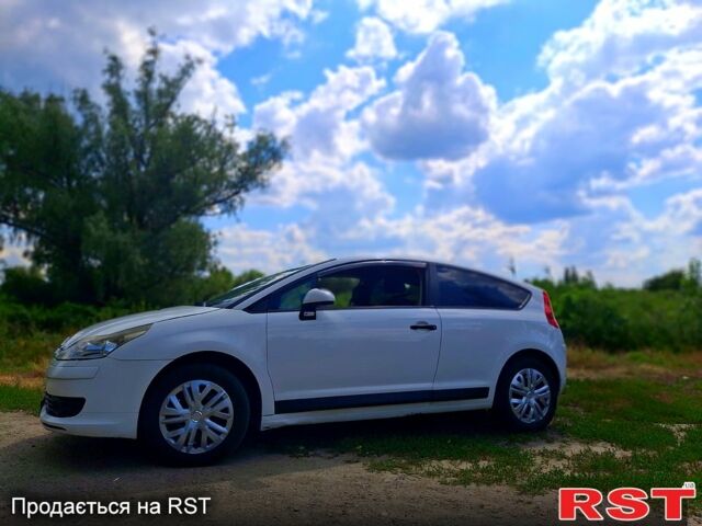 Білий Сітроен С4, об'ємом двигуна 1.6 л та пробігом 300 тис. км за 3599 $, фото 1 на Automoto.ua
