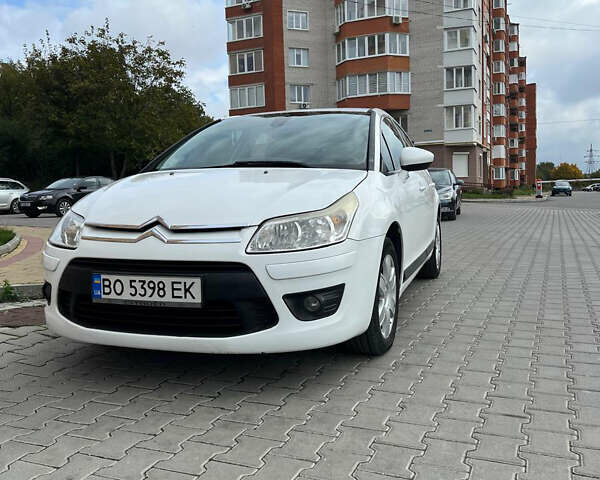 Білий Сітроен С4, об'ємом двигуна 1.6 л та пробігом 240 тис. км за 5500 $, фото 1 на Automoto.ua