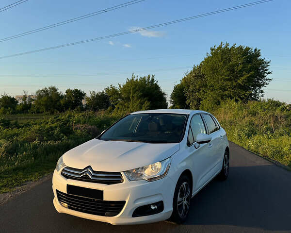 Білий Сітроен С4, об'ємом двигуна 1.56 л та пробігом 250 тис. км за 6500 $, фото 1 на Automoto.ua