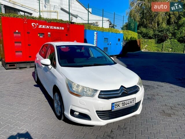 Білий Сітроен С4, об'ємом двигуна 1.56 л та пробігом 278 тис. км за 5200 $, фото 1 на Automoto.ua