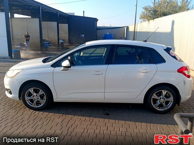 Білий Сітроен С4, об'ємом двигуна 1.6 л та пробігом 156 тис. км за 7200 $, фото 1 на Automoto.ua