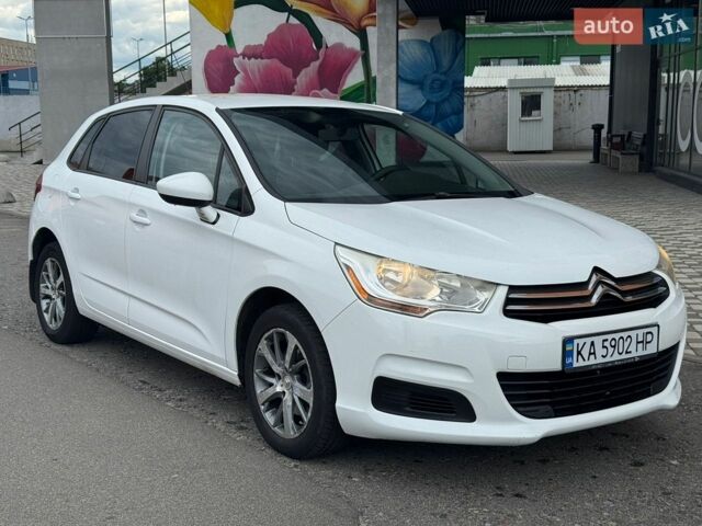 Білий Сітроен С4, об'ємом двигуна 1.59 л та пробігом 173 тис. км за 5500 $, фото 1 на Automoto.ua