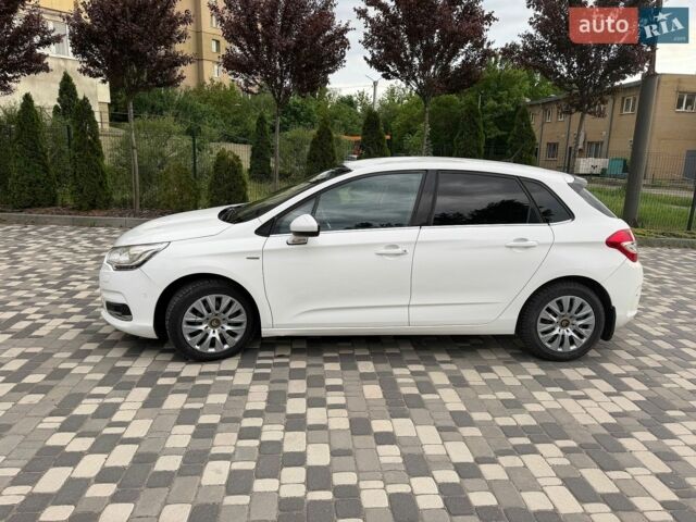 Белый Ситроен С4, объемом двигателя 1.6 л и пробегом 189 тыс. км за 7300 $, фото 1 на Automoto.ua