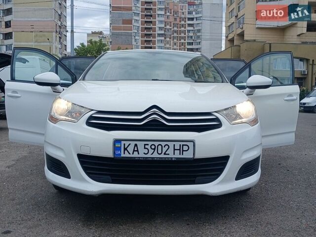 Білий Сітроен С4, об'ємом двигуна 1.56 л та пробігом 173 тис. км за 6500 $, фото 1 на Automoto.ua
