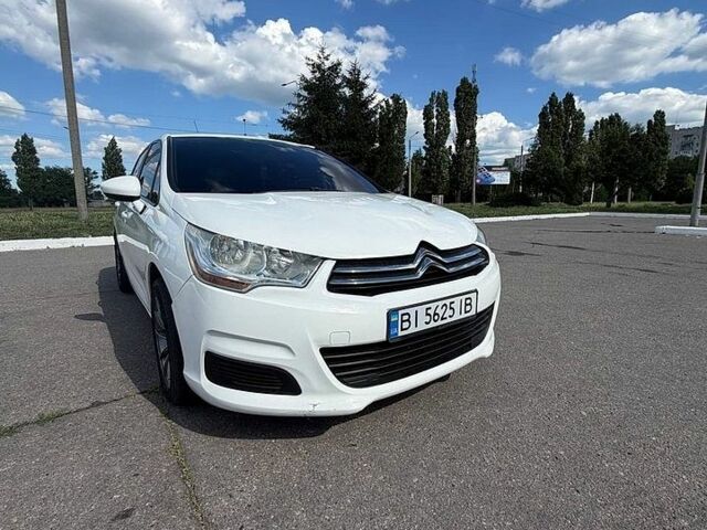 Білий Сітроен С4, об'ємом двигуна 1.6 л та пробігом 160 тис. км за 6500 $, фото 1 на Automoto.ua