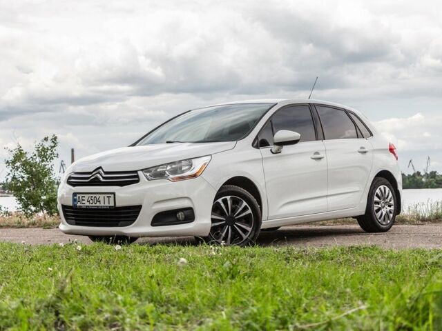Белый Ситроен С4, объемом двигателя 16 л и пробегом 170 тыс. км за 8850 $, фото 1 на Automoto.ua