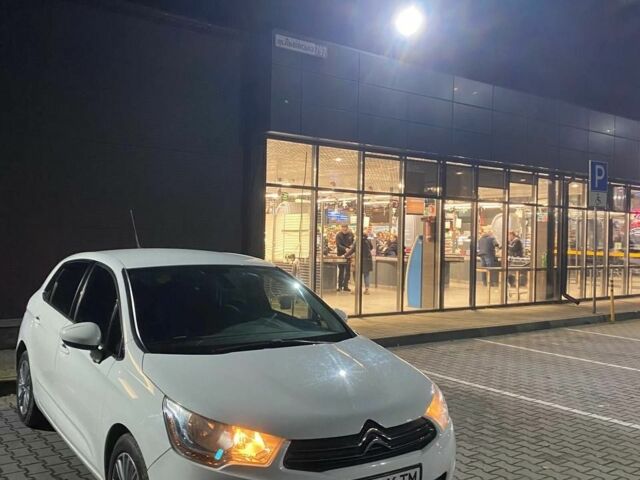 Белый Ситроен С4, объемом двигателя 0 л и пробегом 221 тыс. км за 5000 $, фото 1 на Automoto.ua