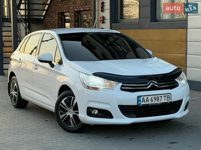 Белый Ситроен С4, объемом двигателя 1.6 л и пробегом 109 тыс. км за 8500 $, фото 1 на Automoto.ua