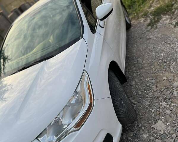 Белый Ситроен С4, объемом двигателя 1.6 л и пробегом 203 тыс. км за 6999 $, фото 1 на Automoto.ua