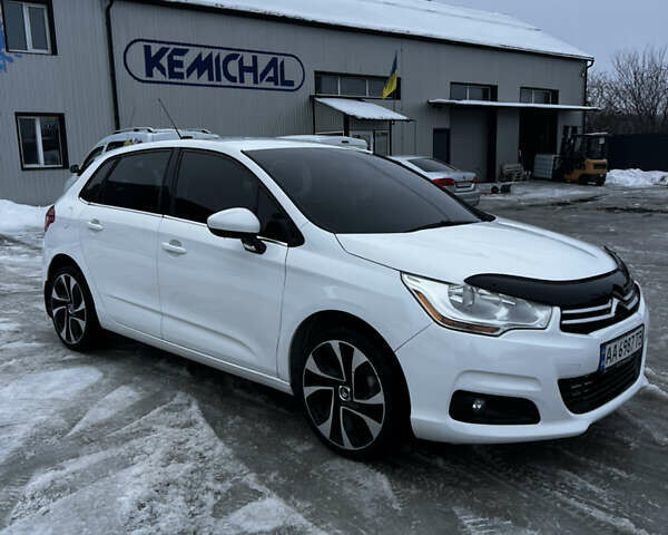 Білий Сітроен С4, об'ємом двигуна 1.6 л та пробігом 107 тис. км за 8500 $, фото 1 на Automoto.ua