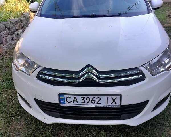 Белый Ситроен С4, объемом двигателя 1.56 л и пробегом 250 тыс. км за 6500 $, фото 1 на Automoto.ua