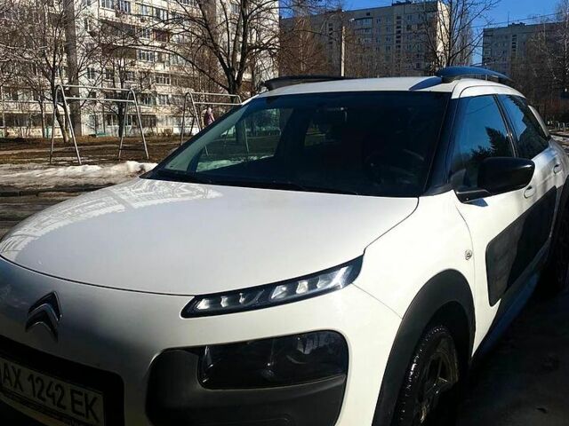 Білий Сітроен С4, об'ємом двигуна 1.6 л та пробігом 175 тис. км за 8900 $, фото 1 на Automoto.ua