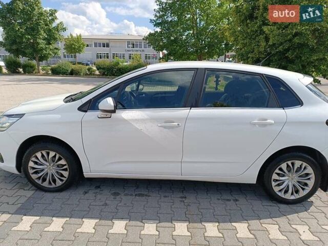 Белый Ситроен С4, объемом двигателя 1.56 л и пробегом 95 тыс. км за 10724 $, фото 1 на Automoto.ua