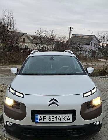 Белый Ситроен С4, объемом двигателя 1.56 л и пробегом 172 тыс. км за 10800 $, фото 1 на Automoto.ua