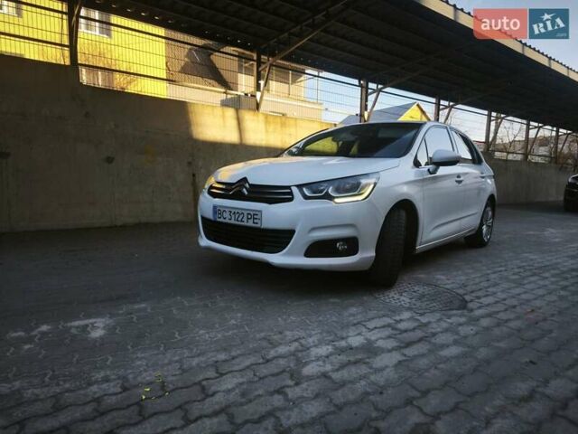 Белый Ситроен С4, объемом двигателя 1.56 л и пробегом 230 тыс. км за 8500 $, фото 1 на Automoto.ua