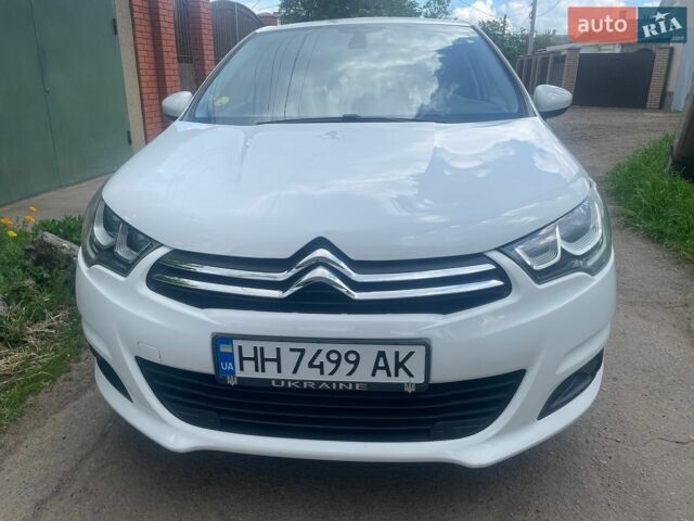 Білий Сітроен С4, об'ємом двигуна 1.56 л та пробігом 262 тис. км за 8500 $, фото 1 на Automoto.ua