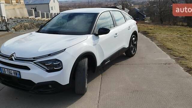 Белый Ситроен С4, объемом двигателя 1.5 л и пробегом 147 тыс. км за 18800 $, фото 1 на Automoto.ua