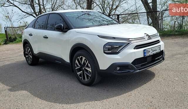 Білий Сітроен С4, об'ємом двигуна 1.5 л та пробігом 1 тис. км за 27800 $, фото 1 на Automoto.ua