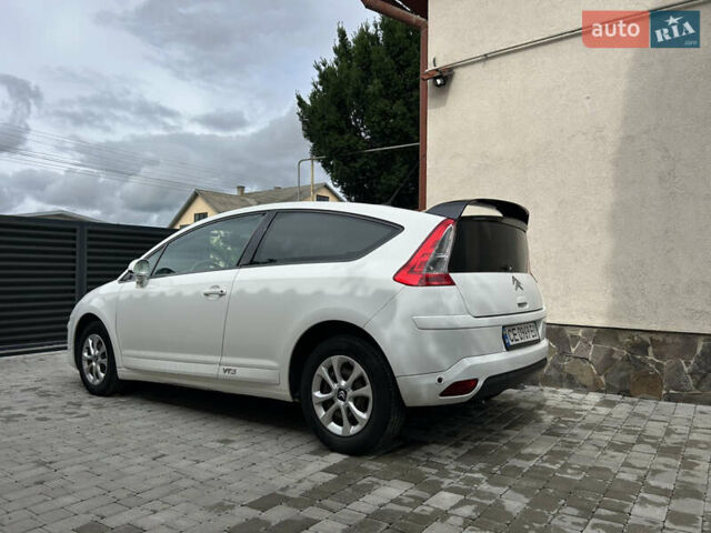 Белый Ситроен С4, объемом двигателя 1.6 л и пробегом 244 тыс. км за 4500 $, фото 1 на Automoto.ua