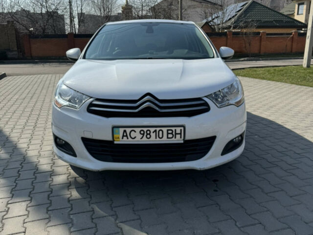 Белый Ситроен С4, объемом двигателя 1.56 л и пробегом 98 тыс. км за 10300 $, фото 1 на Automoto.ua