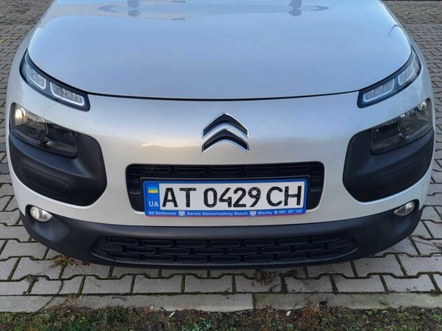 Белый Ситроен С4, объемом двигателя 1.6 л и пробегом 2 тыс. км за 9800 $, фото 1 на Automoto.ua